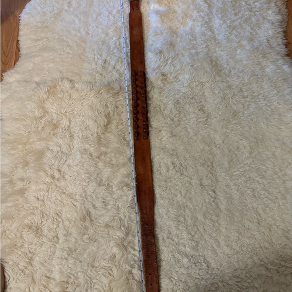 VTG Leather Bullet/Ammo Belt with brass rivets & brass removable belt buckle - Picture 6 of 14